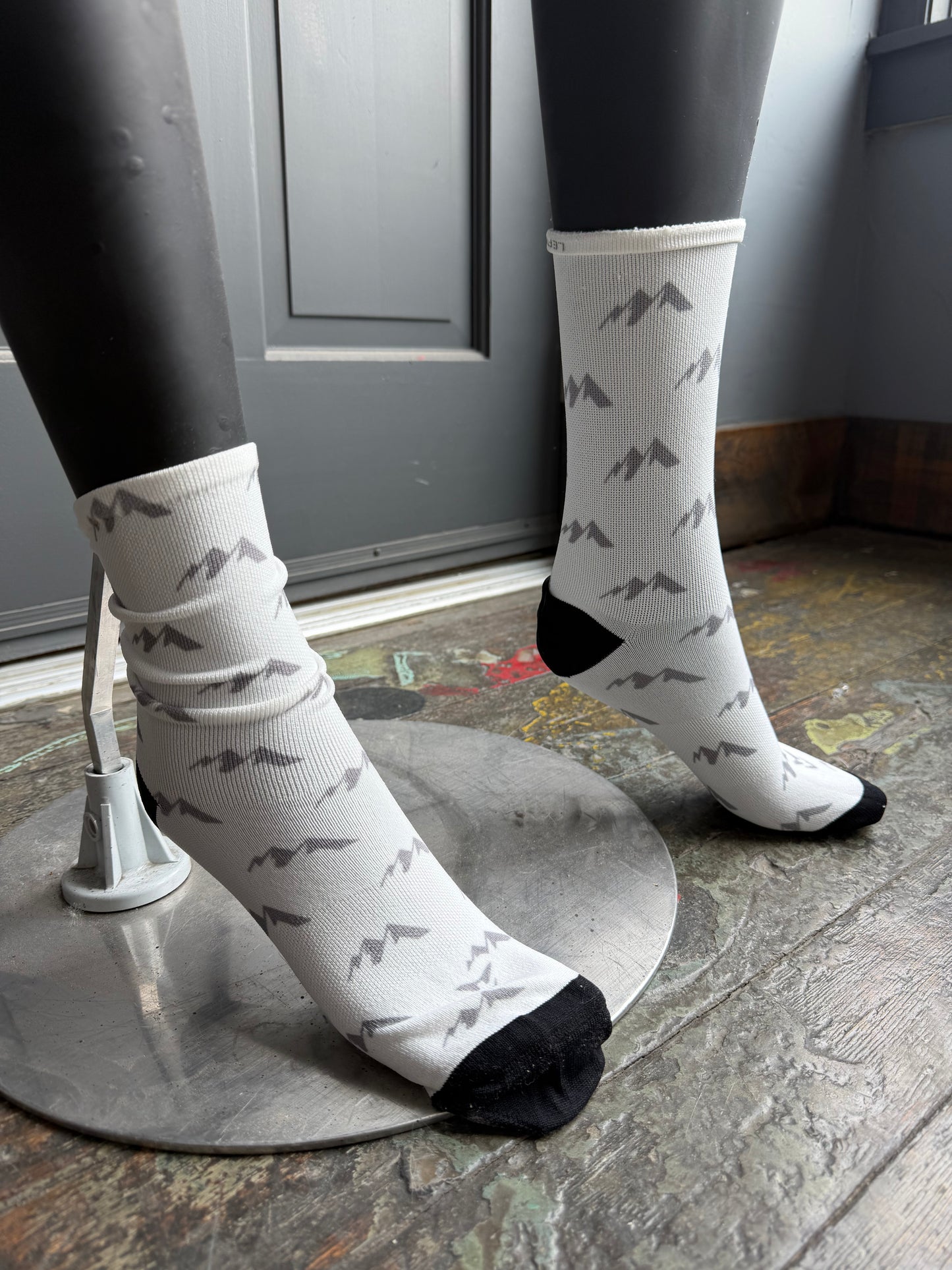 2026 Cuore White 7" FP Sock- Mountain Clouds