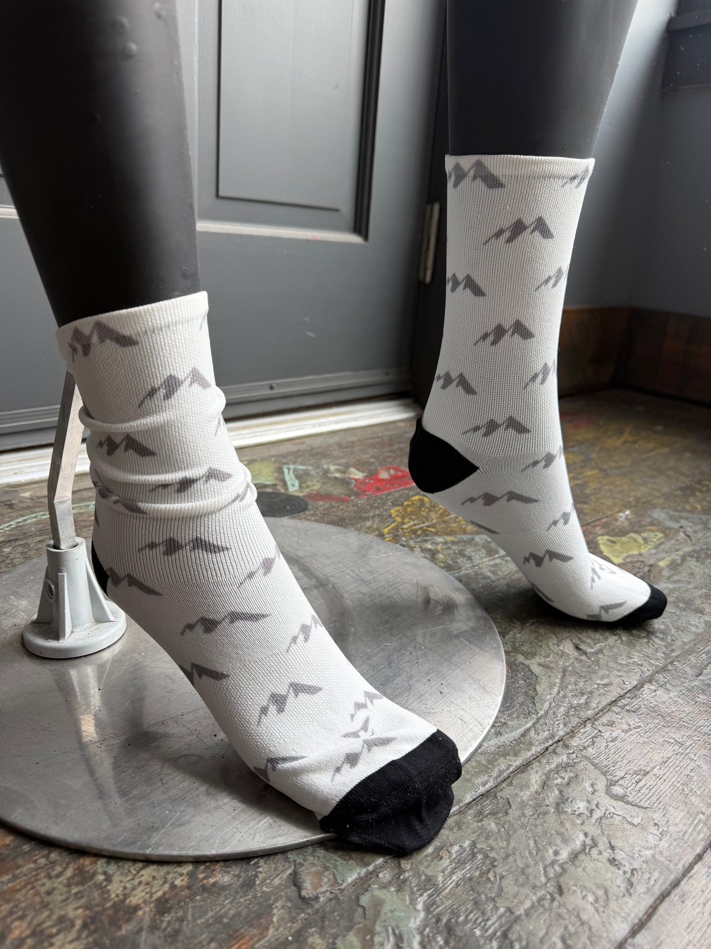 2026 Cuore White 7" FP Sock- Mountain Clouds